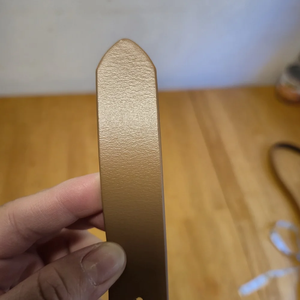 Belt‎ with Timeless Elegance
